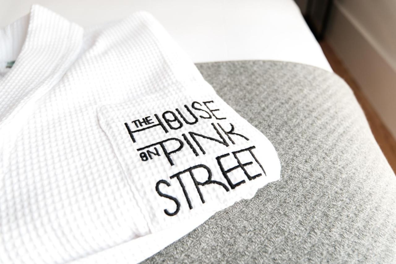 The House On The Pink Street In Lisbon Aparthotel Bagian luar foto